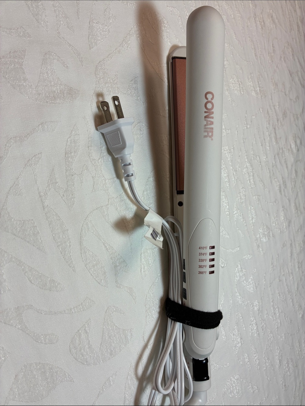 Conair White Ceramic Hair Straightener Flat Iron